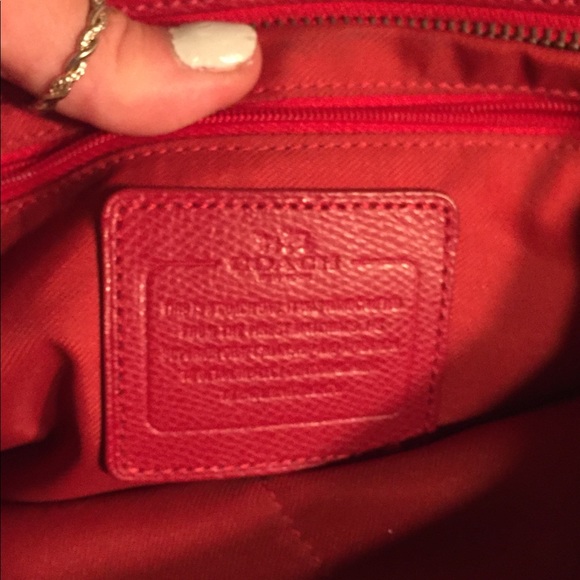 Coach cross body purse - Picture 4 of 7